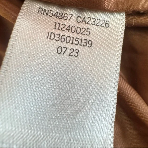 Victoria’s Secret Pink Super Soft Ribbed Velour Cropped Puffer Vest - Picture 9 of 9